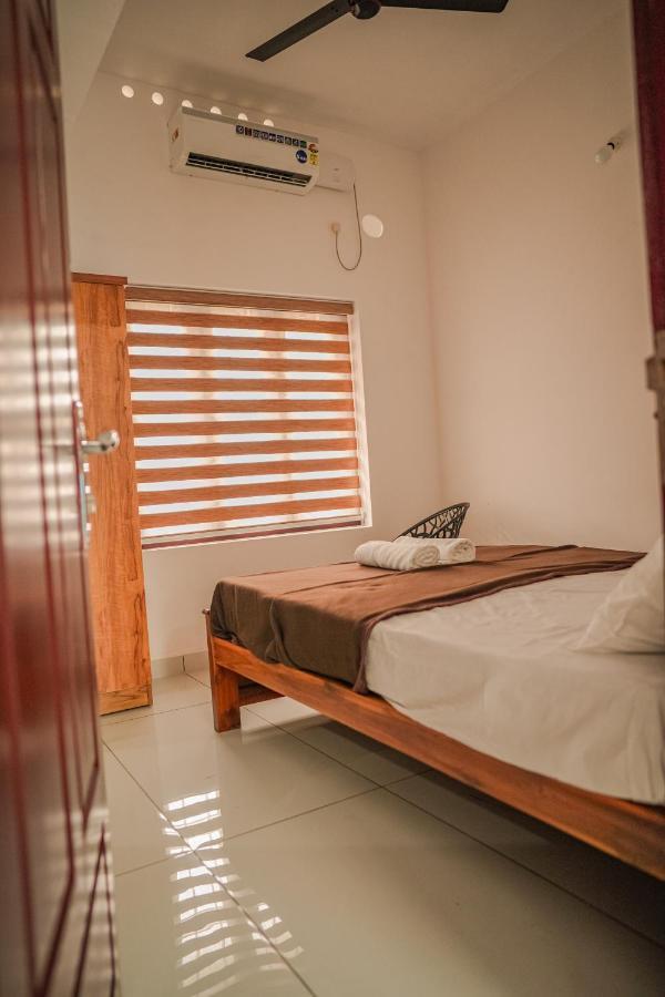 Shimano Square Guest House Варкала Екстериор снимка
