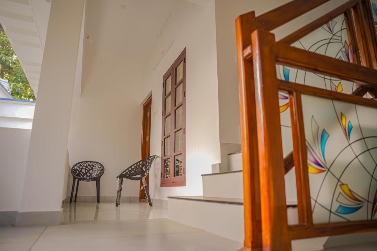 Shimano Square Guest House Варкала Екстериор снимка
