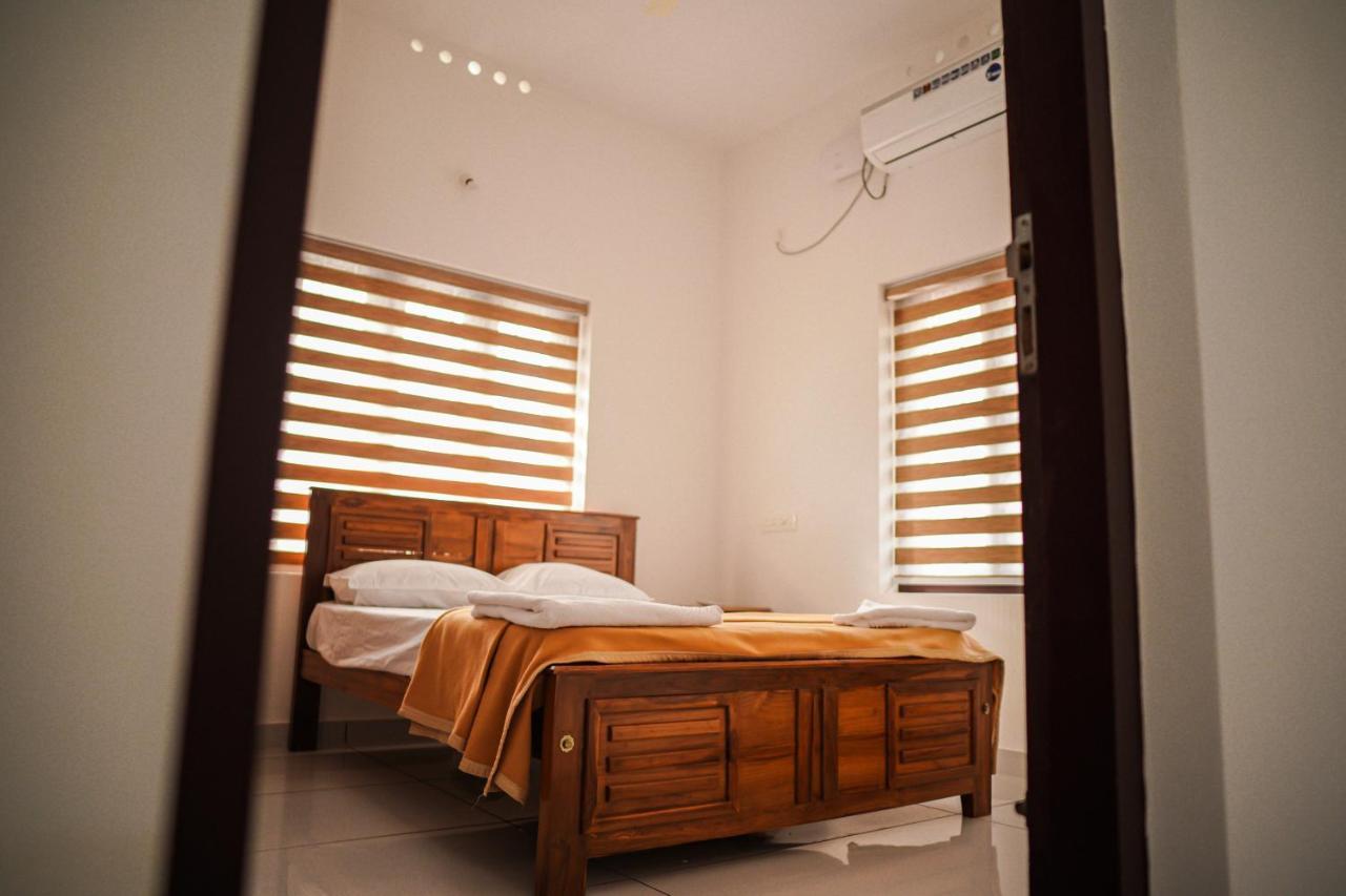Shimano Square Guest House Варкала Екстериор снимка