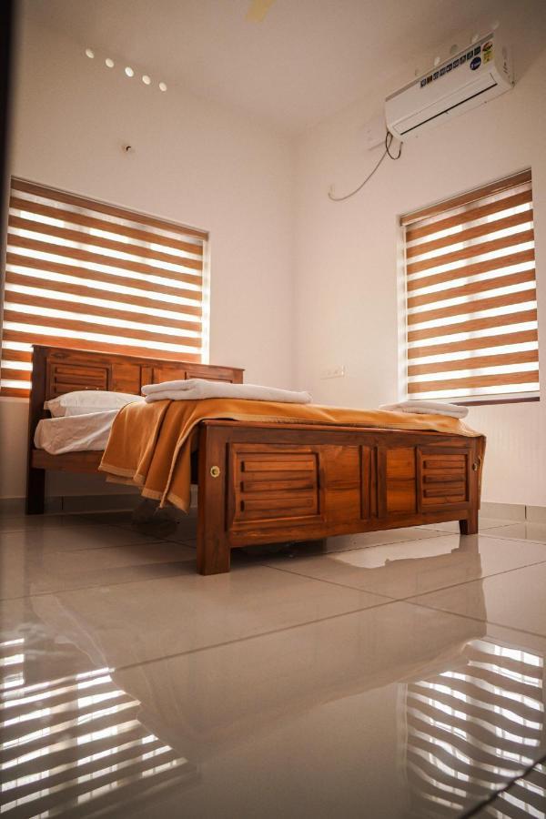 Shimano Square Guest House Варкала Екстериор снимка