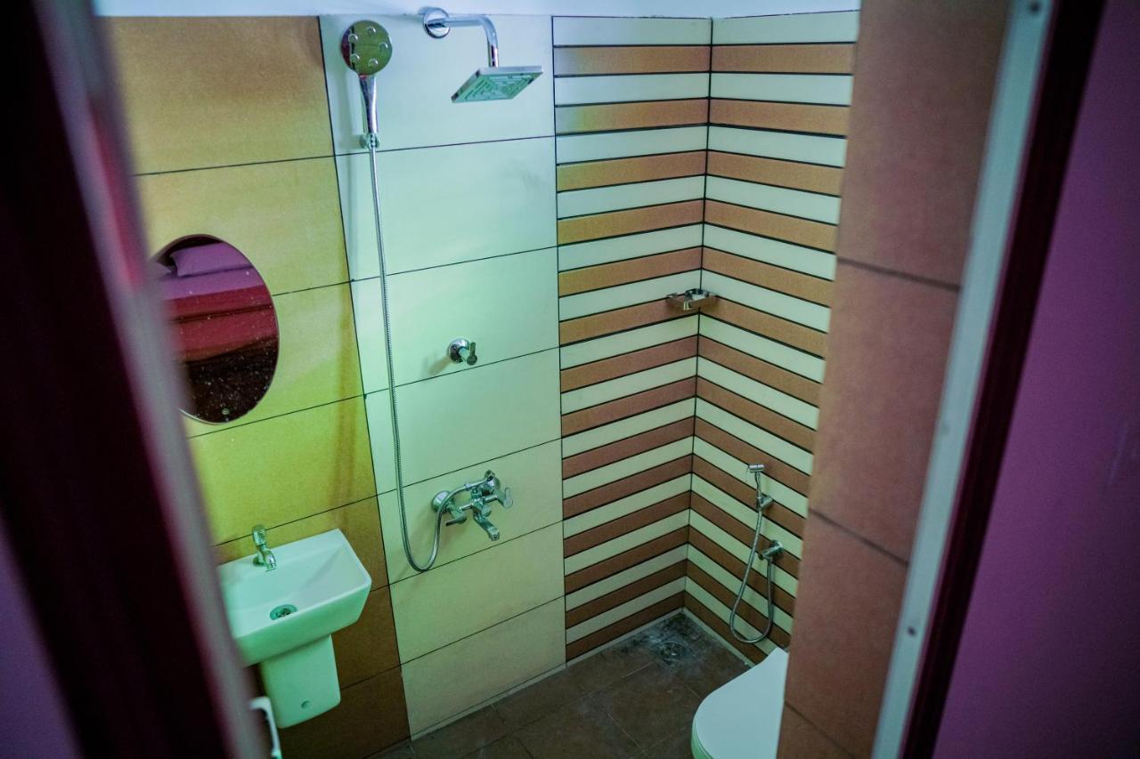 Shimano Square Guest House Варкала Екстериор снимка